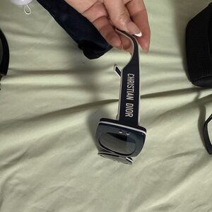 Dior VR Headset - Navy and White